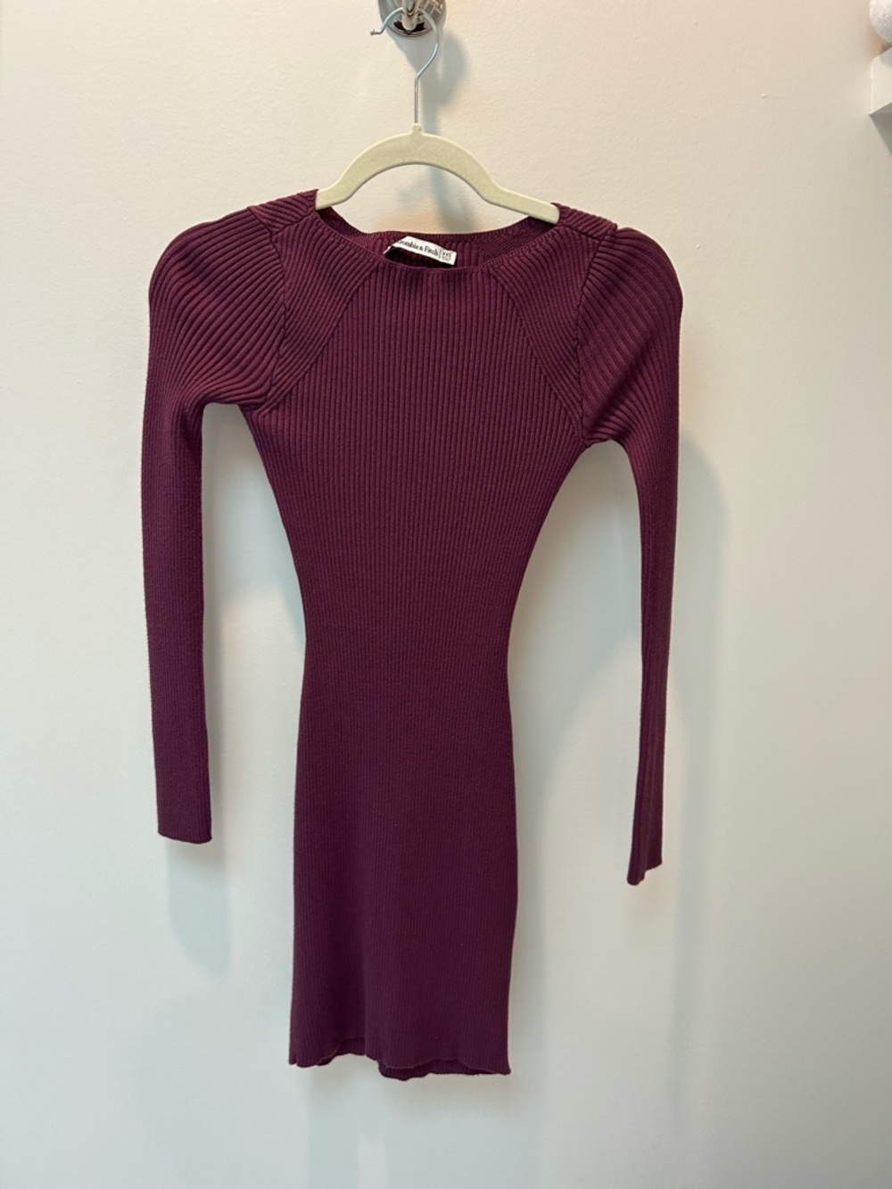 Abercrombie & Fitch Ribbed Long-Sleeve Bodycon Dress in Berry Plum